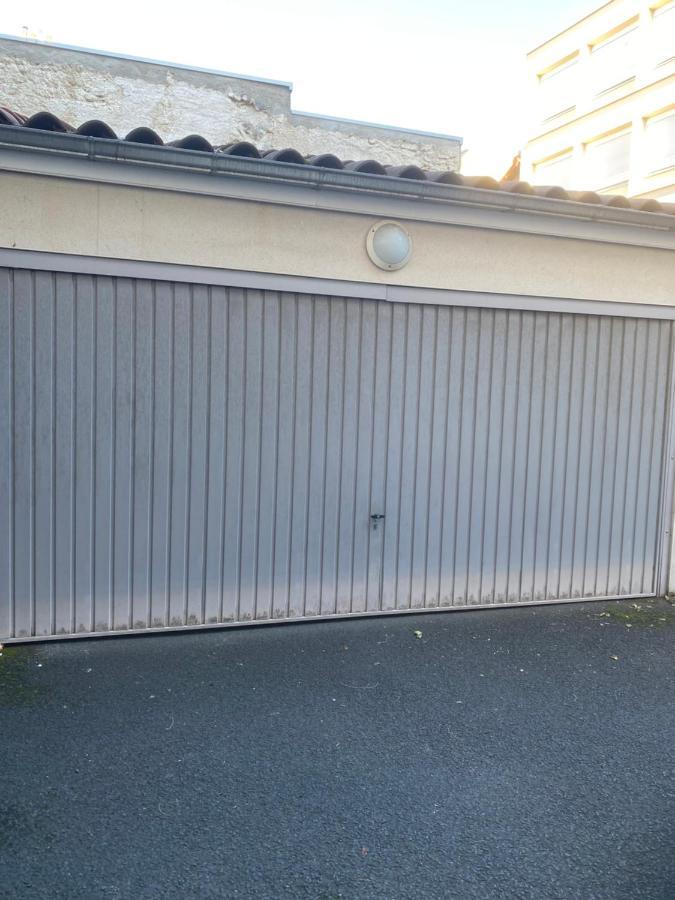 Parking Prive Gratuit, Balcon, 2 Chambres Clermont-Ferrand Kültér fotó