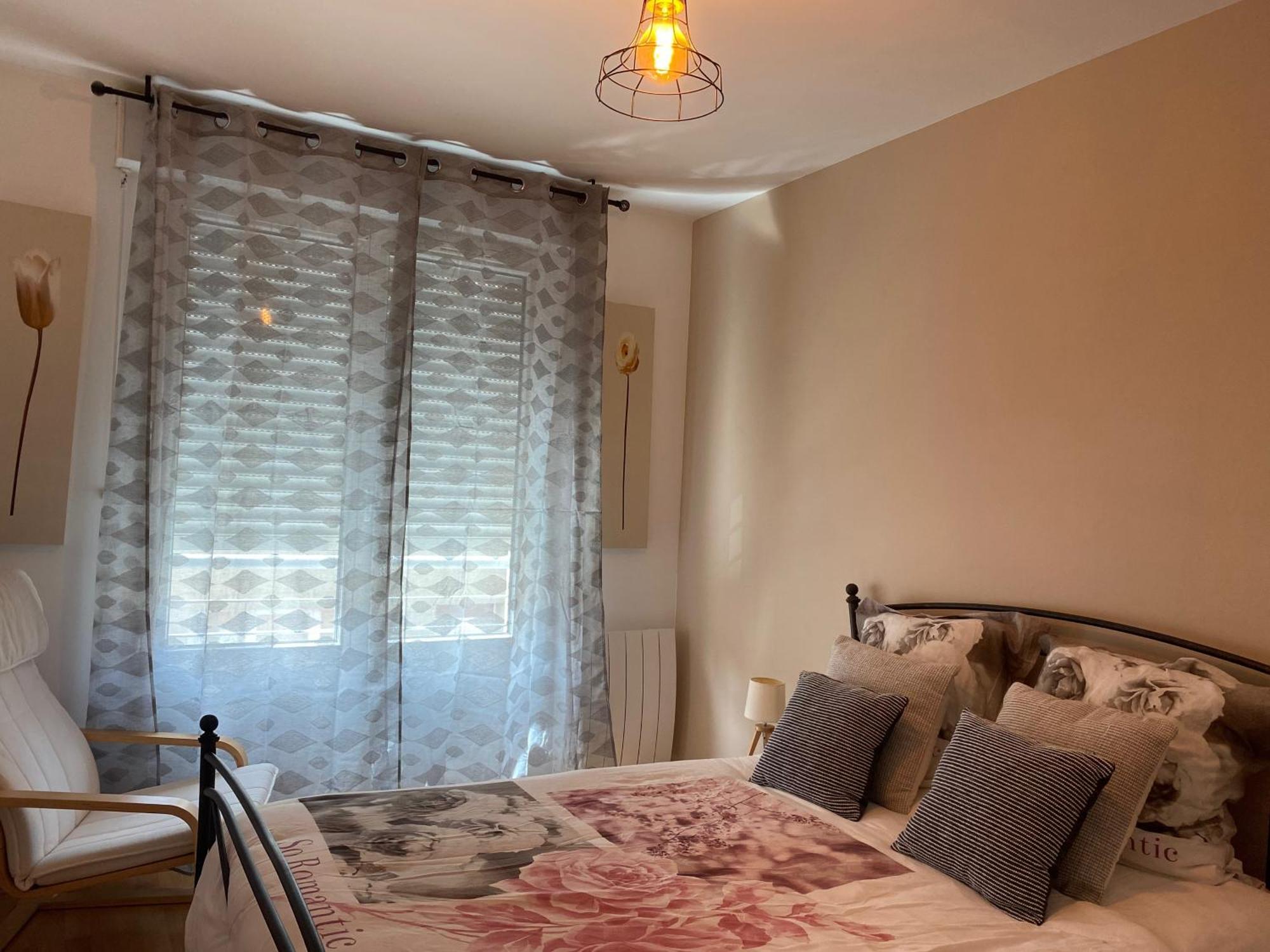 Parking Prive Gratuit, Balcon, 2 Chambres Clermont-Ferrand Kültér fotó